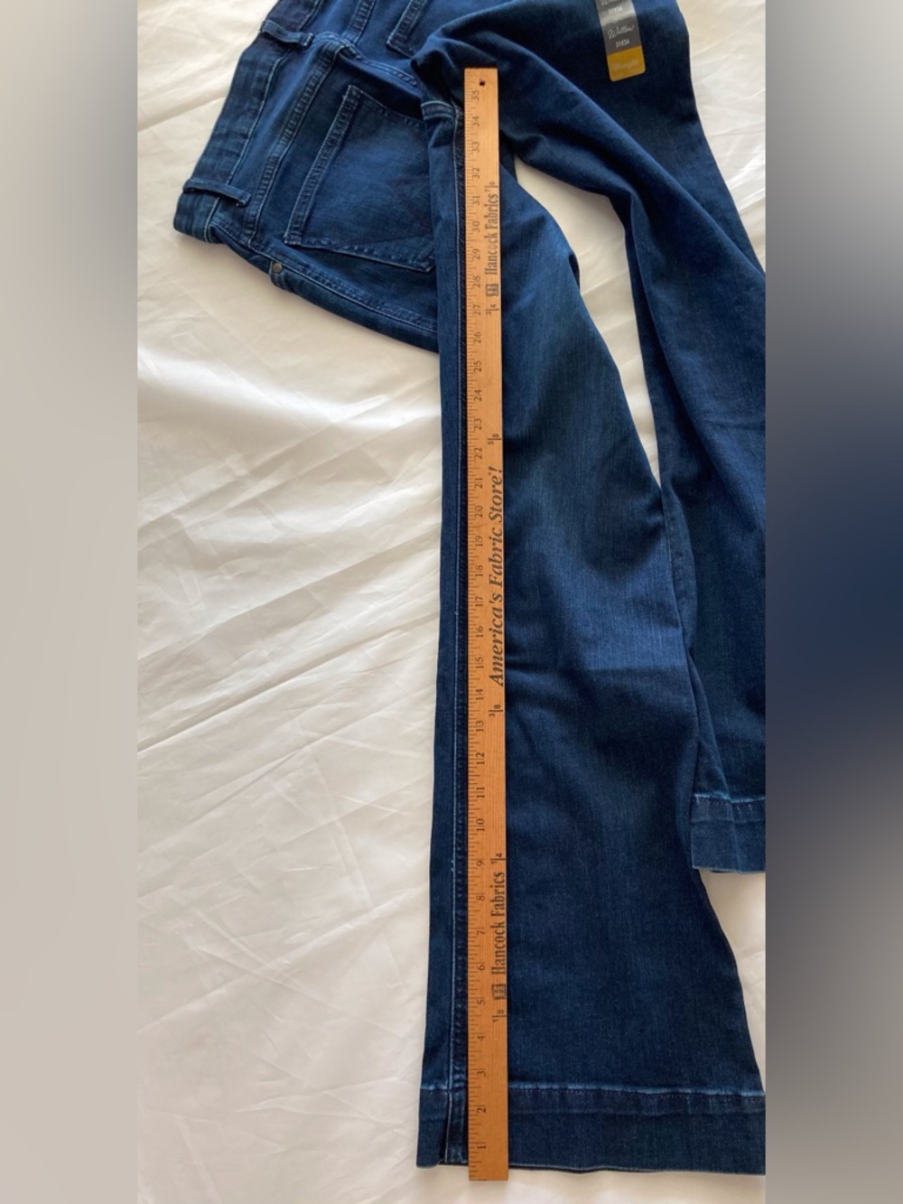 Wrangler  Willow NWT UltimateRidingTrouser Jean in SloaneWash Wide Leg WMN 31X34 - Picture 11 of 12